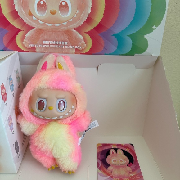 POP MART Labubu Loyalty - Picture 1 of 4